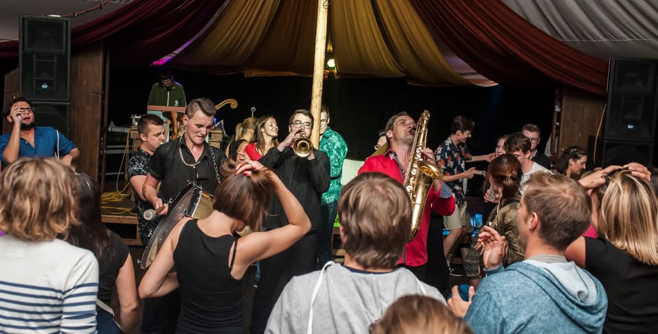 Lovesong Orchestra na Letní Letné