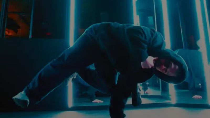 BREAK DANCE