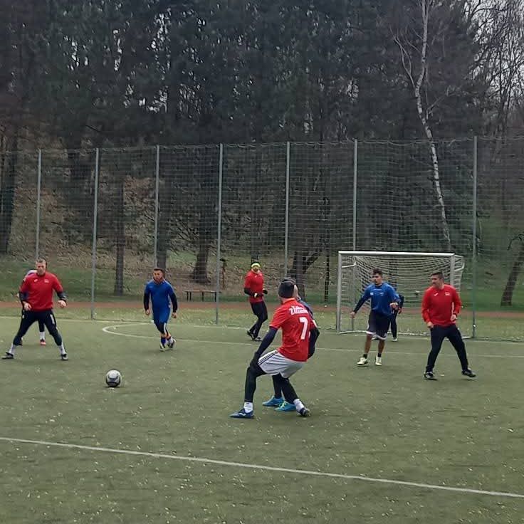FC Koliba Zuzanka - Red Bulls (nedeľa o 11,00 hod)