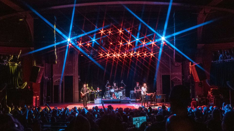 Night 1 - Underneath Experience Tour: Acoustic