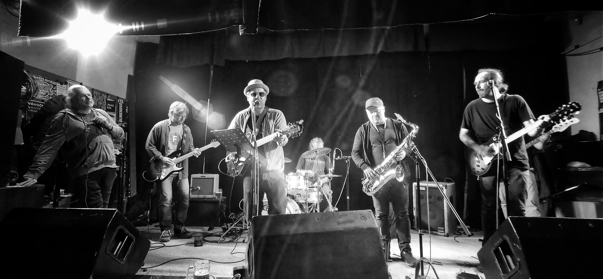 Young Horses (Neil Young tribute) na Slamníku