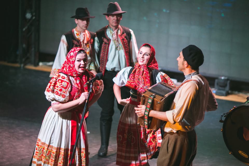 Folklórna fiesta s Nadšencami