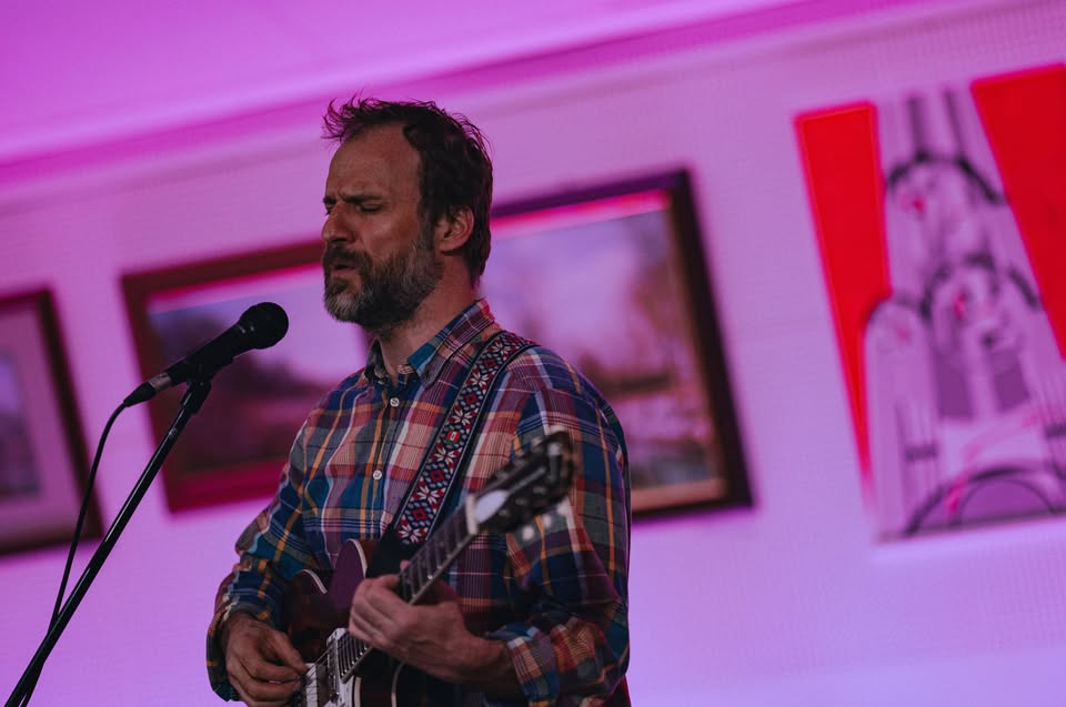 Živý koncert Václava Havelky (Please The Trees) v Bistru Radost