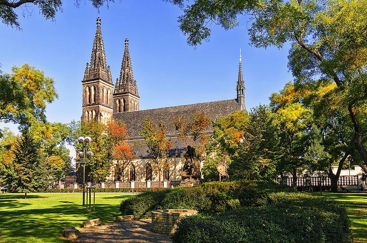 Vyšehrad a jeho menhiry - nedělní procházka