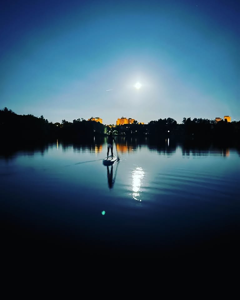 FULL MOON PADDLING