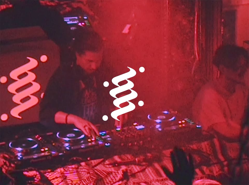 TOBACCO LIVE 9 x Estafête // ADE Special