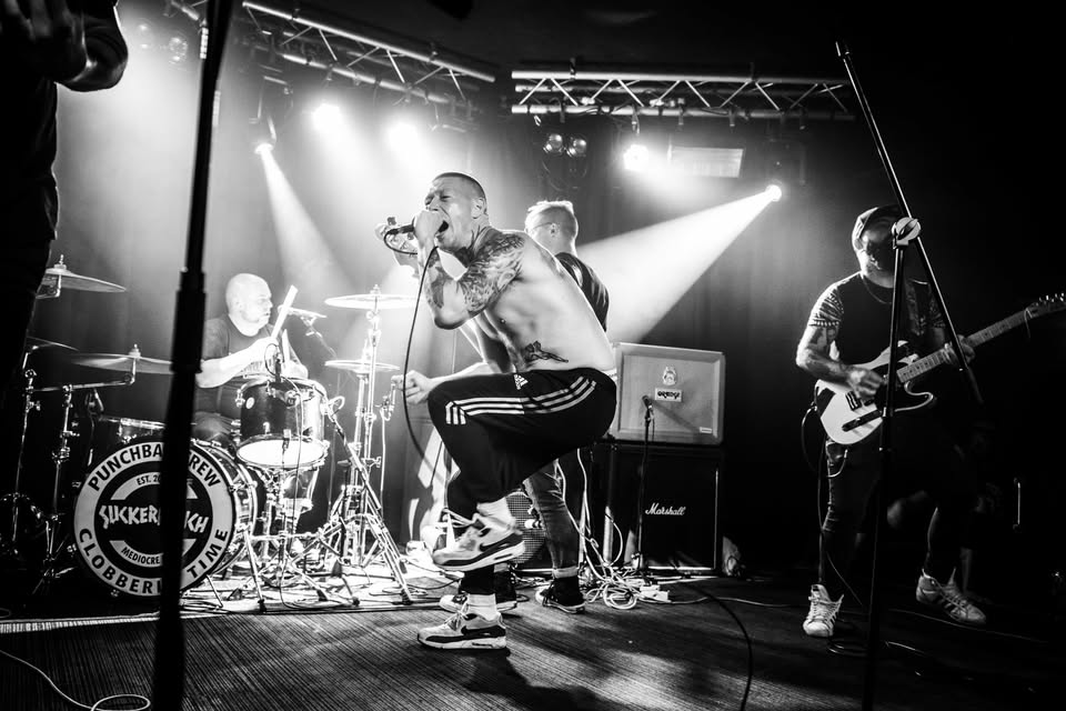 RISKEE & THE RIDICULE @ Privatclub Berlin // Support RAVEBOMBS