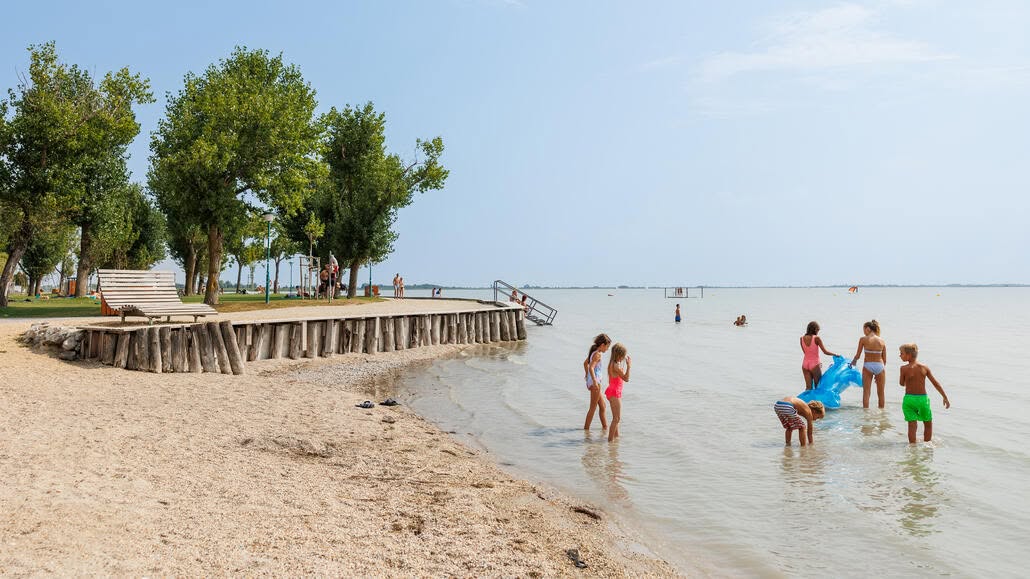 Výlet busom z NR na kúpalisko v Neusiedl am See!