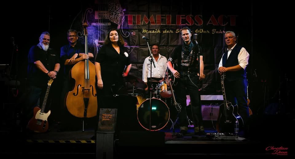 Timeless Act im Artenschutztheater Berlin