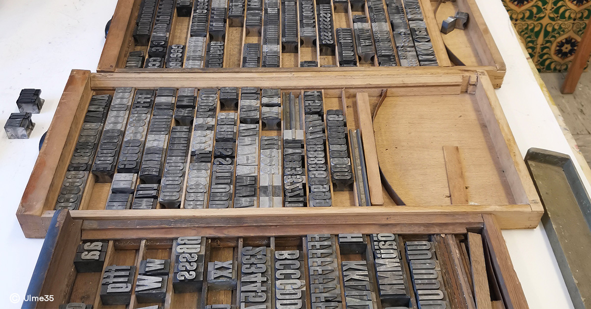 »Drucken und Gestalten mit der Hochdruck-Druckmaschine« – Druckworkshop