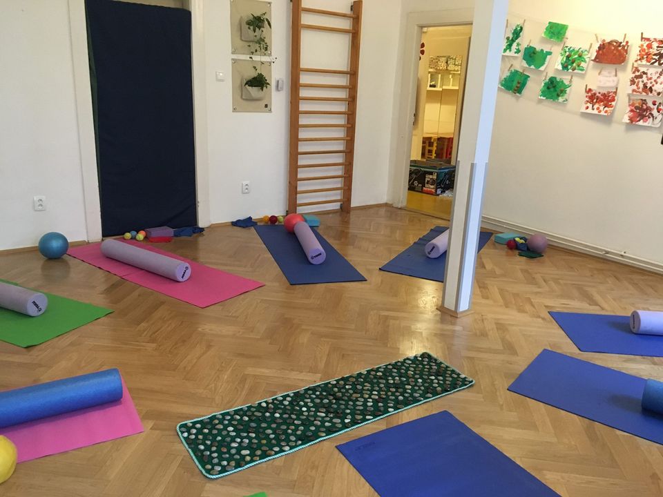Nedělní speciál - Pilates a zdravotní cvičení (zdravá záda) v RC Letná - bez dětí