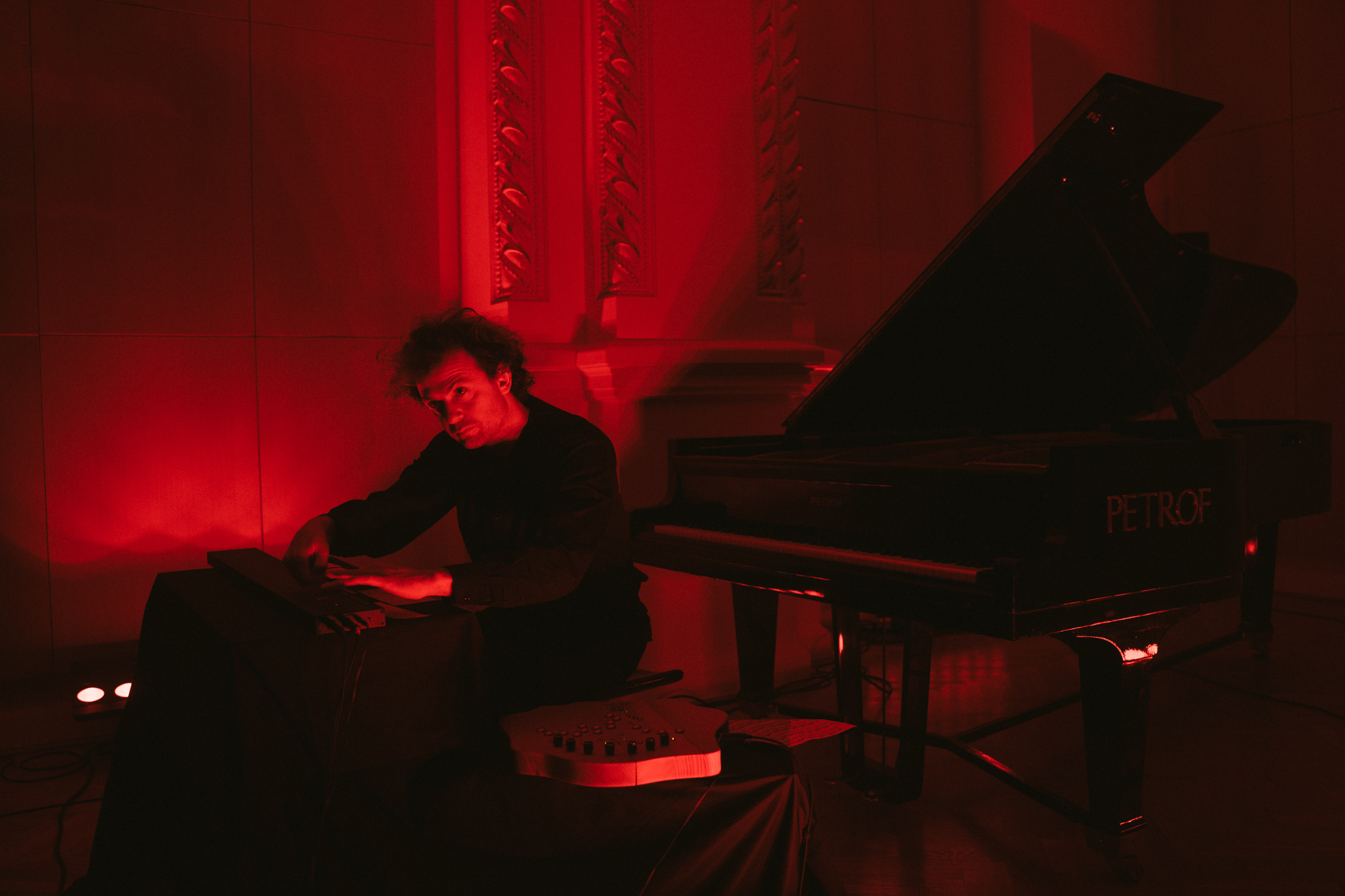 Calmake_night: Jiří Trtík (music for piano & synths)